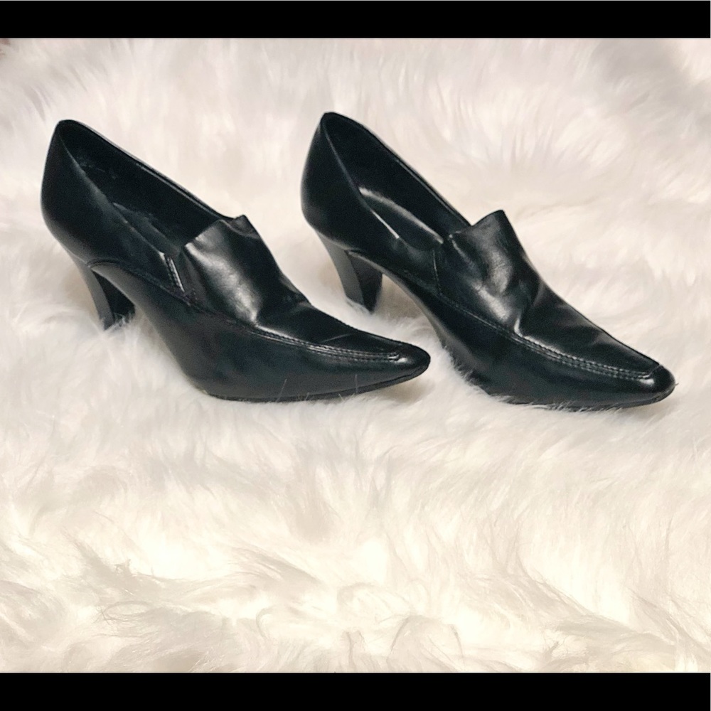 Pointed tip booties - Picture 2 of 3